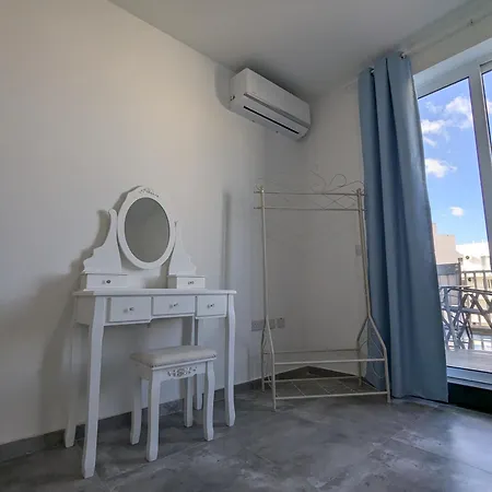 New Close To Promenade *