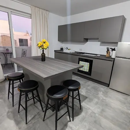 New Close To Promenade