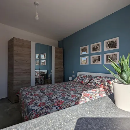 New Close To Promenade *